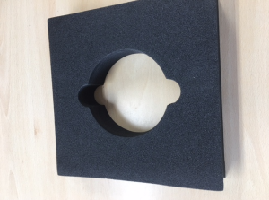 Foam support voor helm onderhoud
